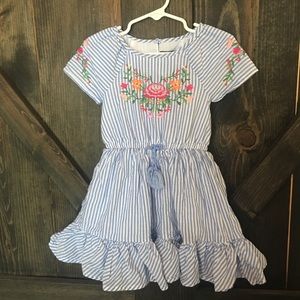 Girls dress